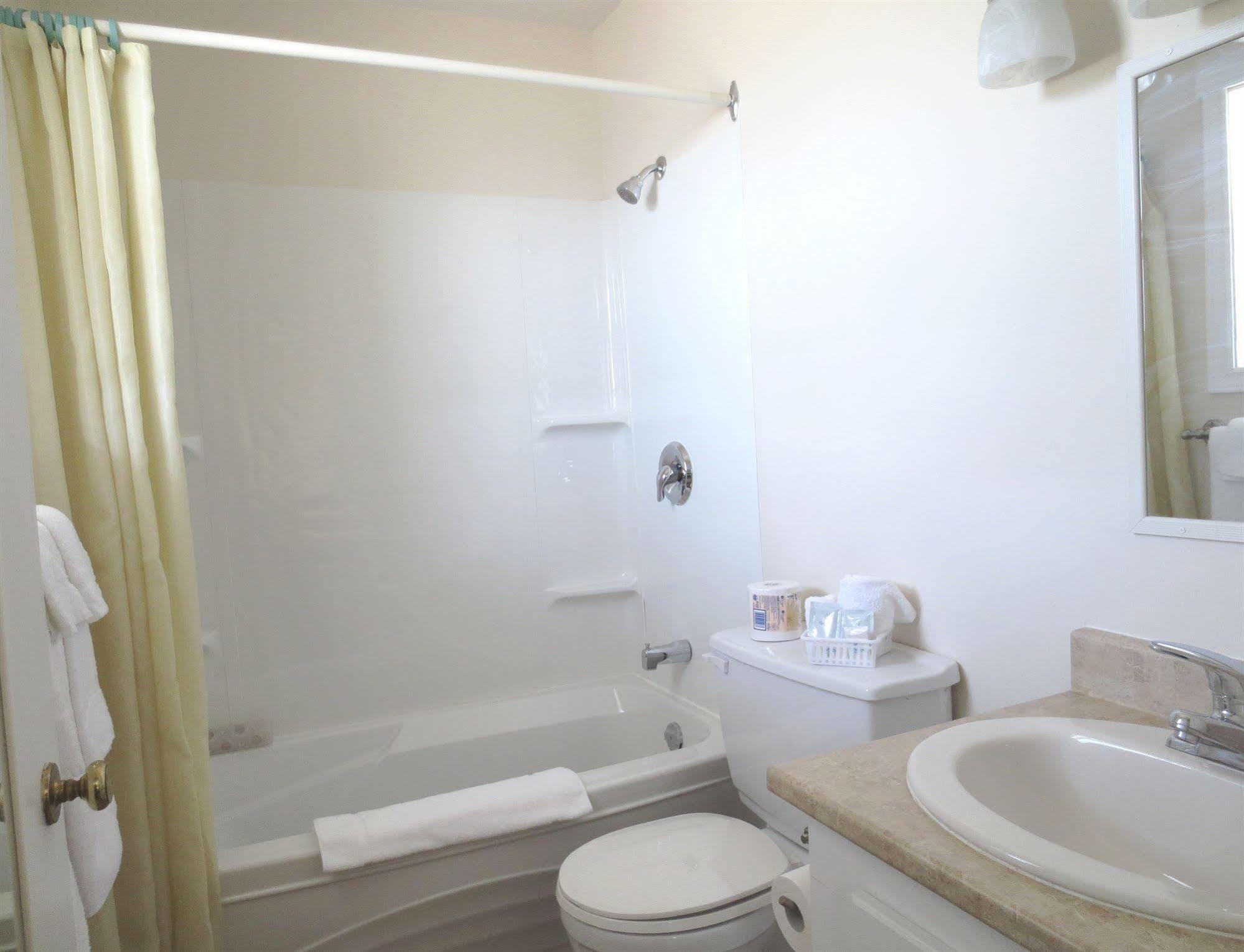 Atlantic Motel Berrys Mills Ngoại thất bức ảnh